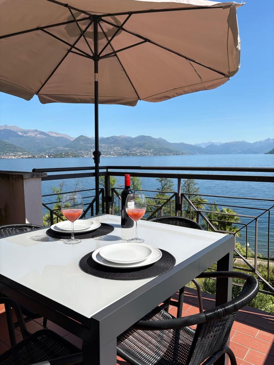 Blue Lake apartment Apartment in Stresa