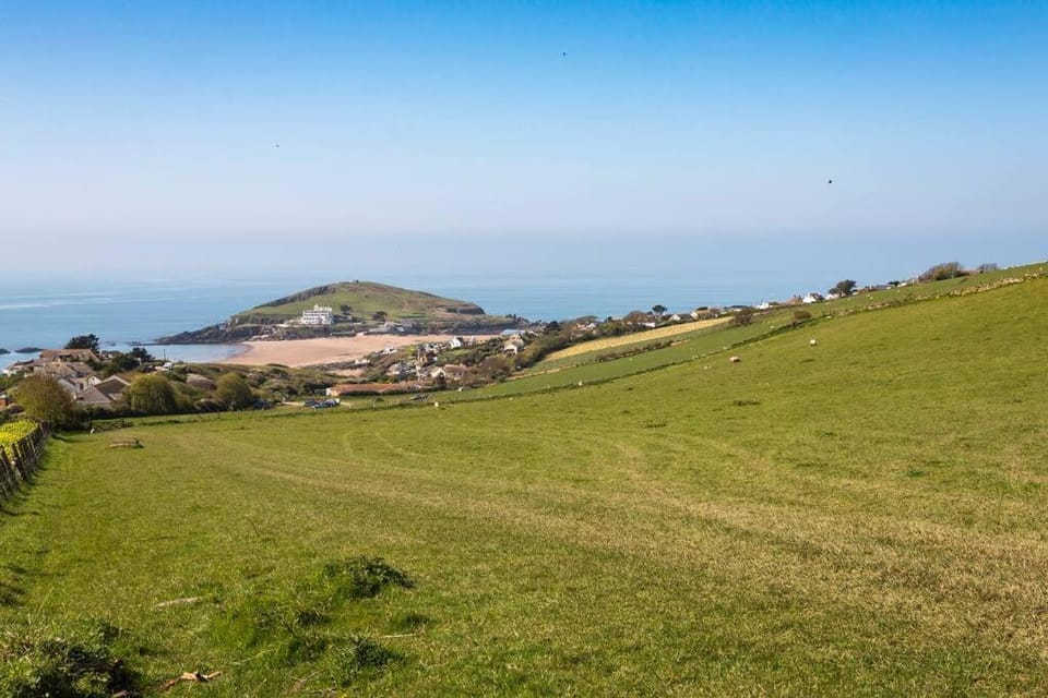 Fairwinds,Bigbury on sea ,Three-bed Beach House House in England