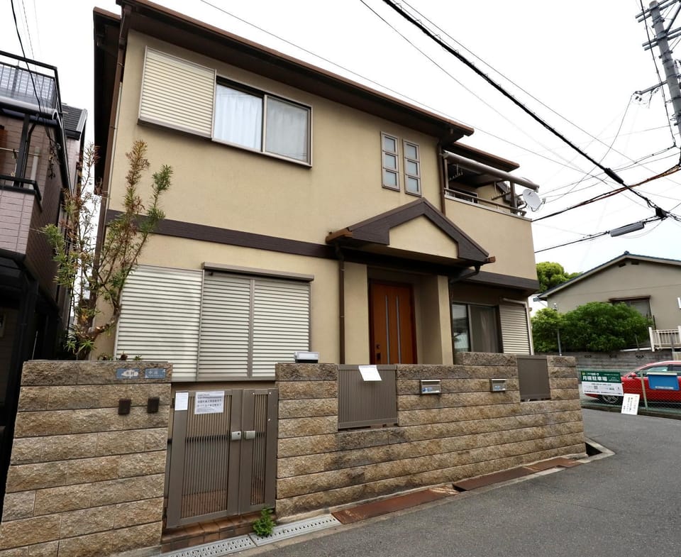 Property building, Day, Neighbourhood, Street view