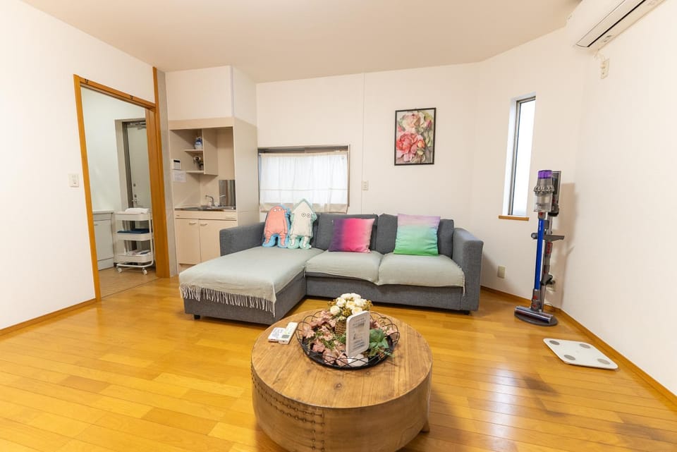 Kitchen or kitchenette, Living room