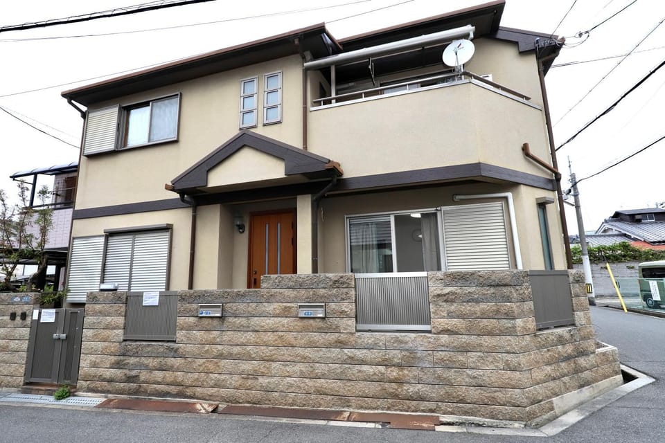 Property building, Day