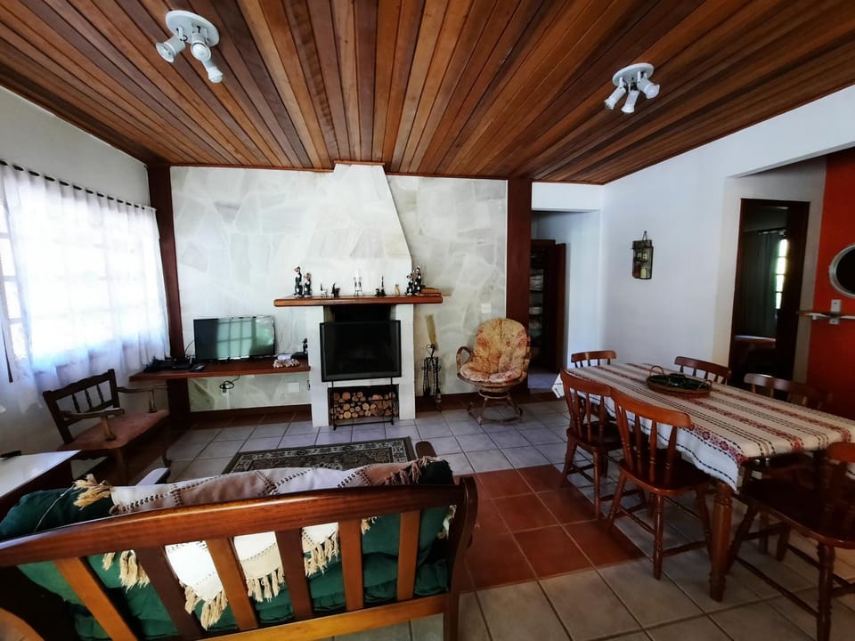 Communal lounge/ TV room, Living room, Dining area, flat iron