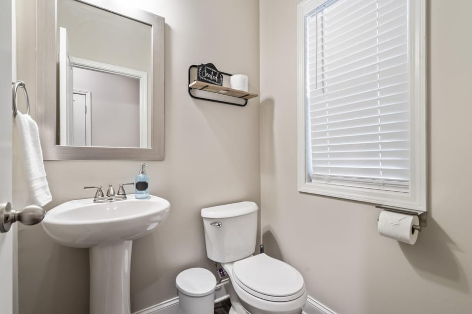New Construction 3BR Home Near Chattahoochee River House in Norcross