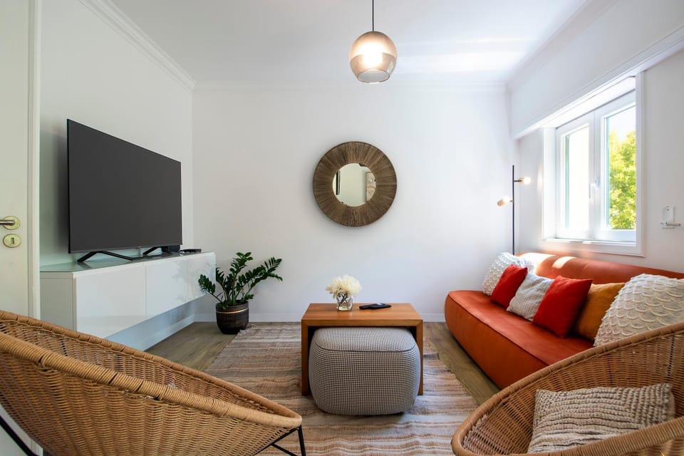 Communal lounge/ TV room, Living room