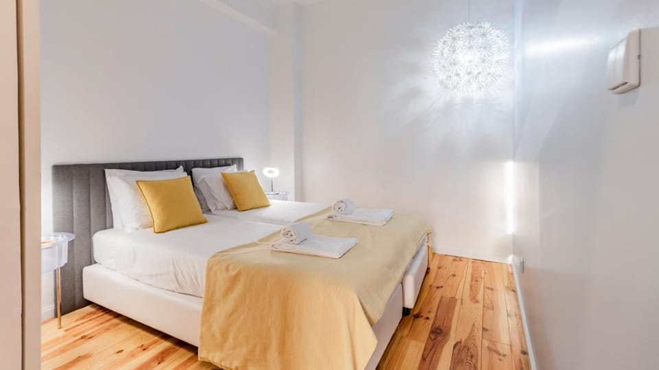 Fernandes Tomás 424 by LovelyStay Apartment in Porto