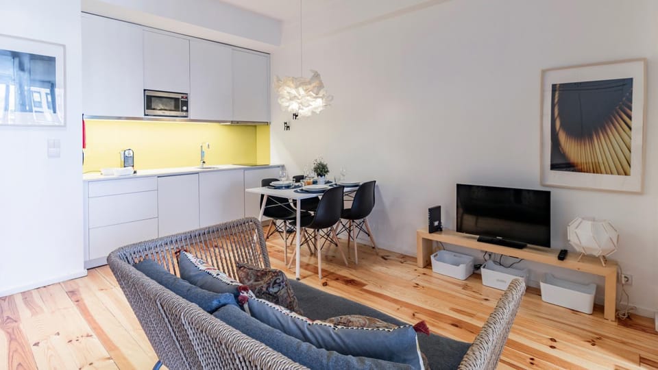 Fernandes Tomás 424 by LovelyStay Apartment in Porto