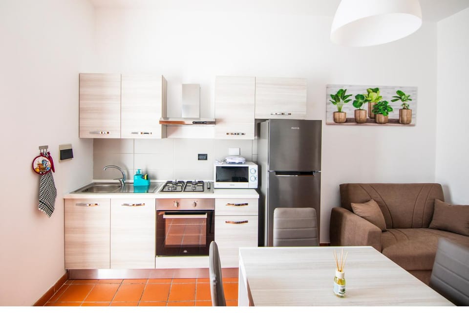 Property building, Kitchen or kitchenette, Living room