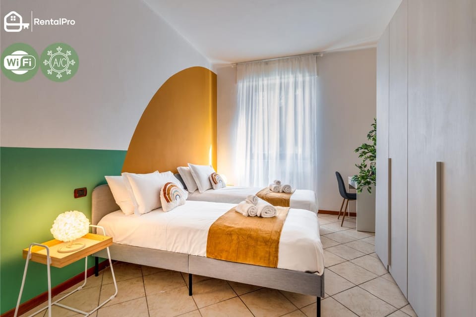 Seating area, Bedroom, safe, air conditioner