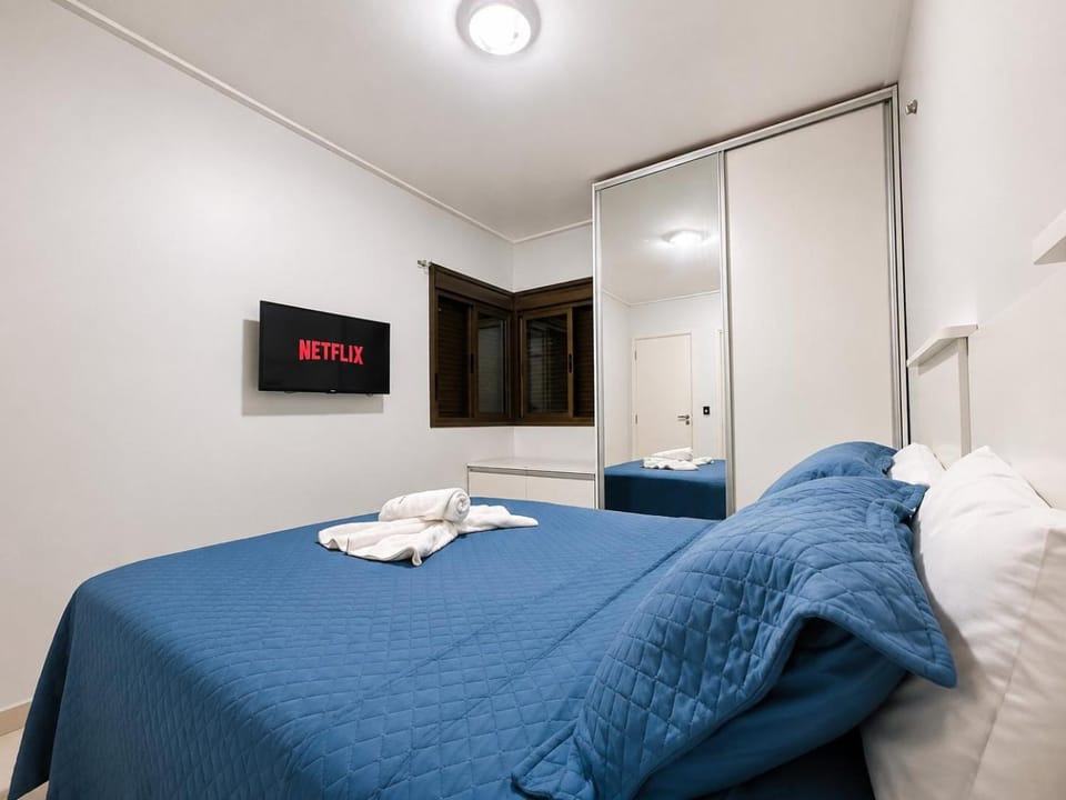 Bed, TV and multimedia, Bedroom, towels, wardrobe