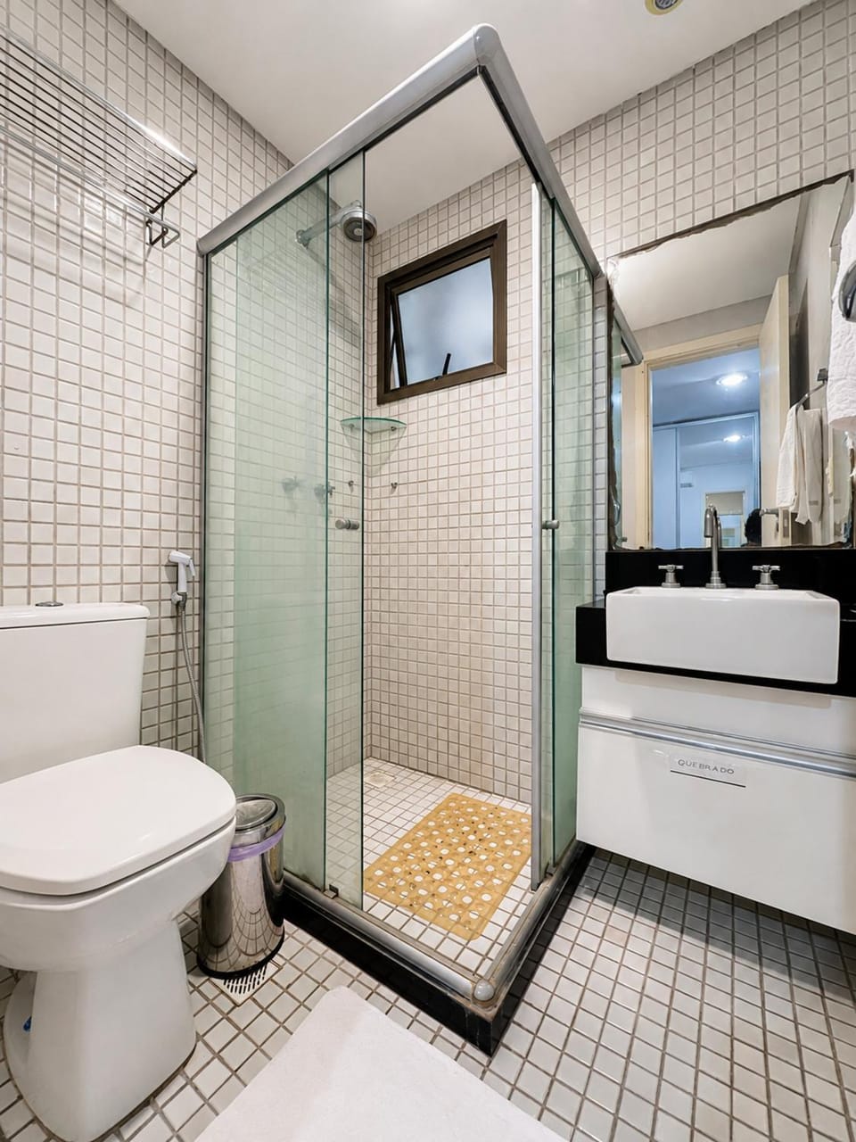 Shower, Toilet, Bathroom, Bedroom