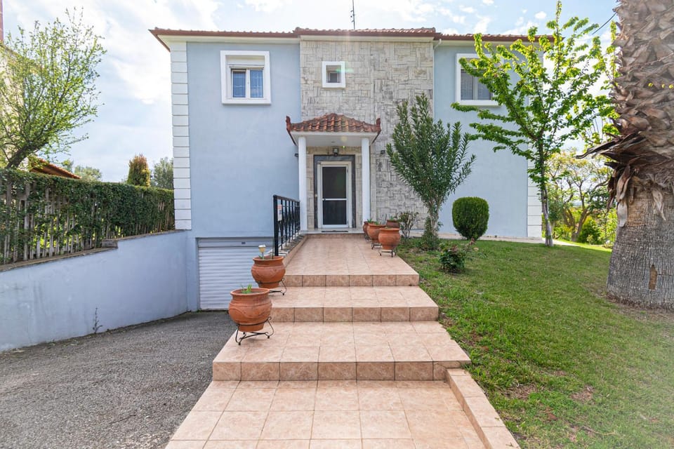 Property building, Garden view