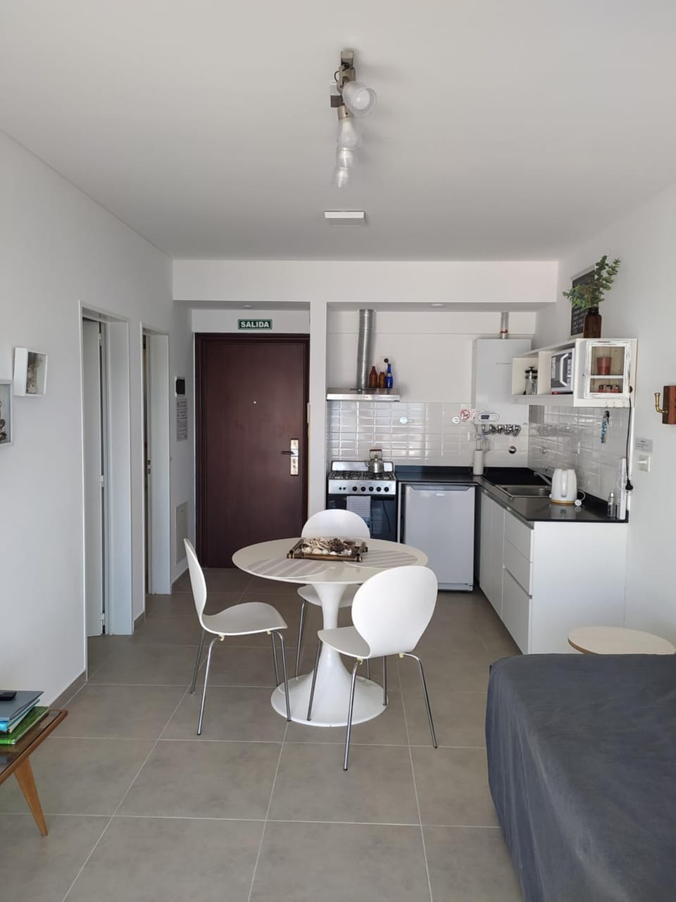 Kitchen or kitchenette, Dining area, heating, oven
