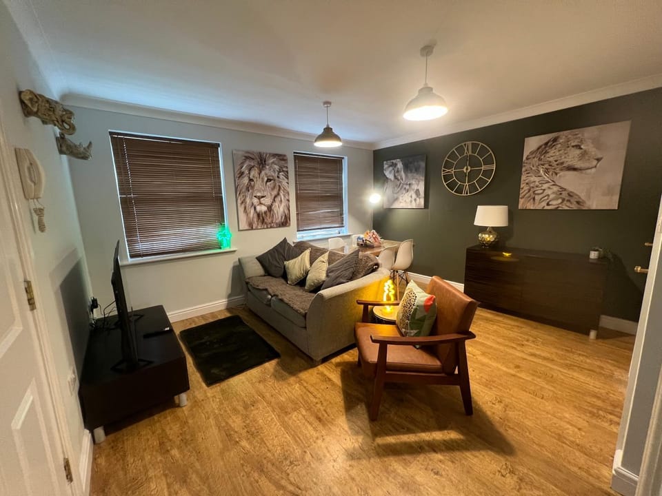 Living room, Photo of the whole room, Seating area