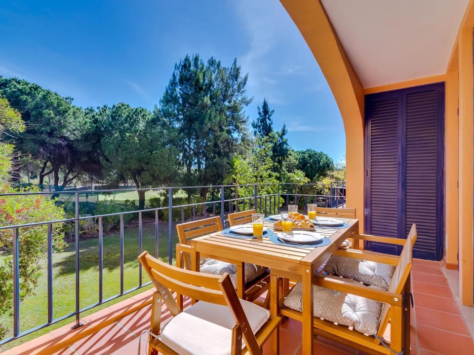Patio, Spring, Day, Garden, View (from property/room), Balcony/Terrace, Balcony/Terrace, Dining area, Garden view
