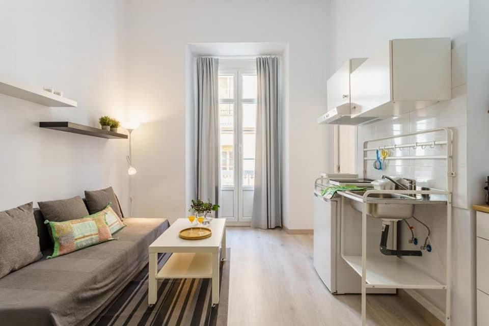 TV and multimedia, Kitchen or kitchenette, Living room, Dining area