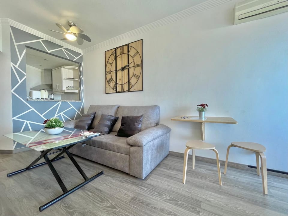 LaFrenchTouch - Moderno y acogedor estudio vista mar Apartment in Torremolinos