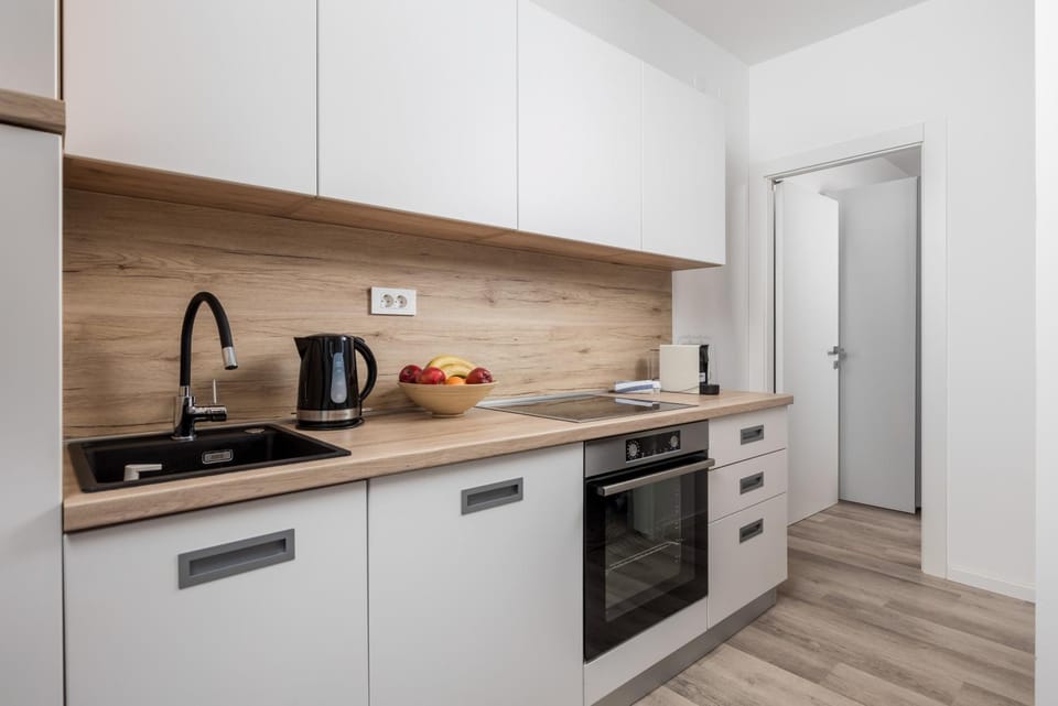 Coffee/tea facilities, Kitchen or kitchenette, pet friendly, stove