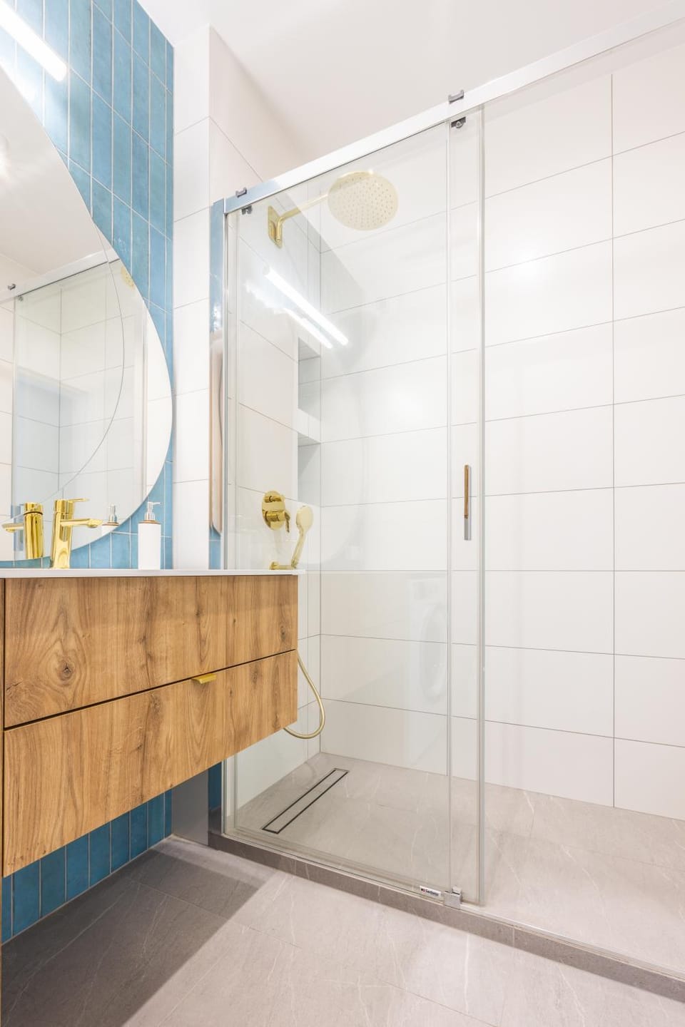 Shower, Bathroom