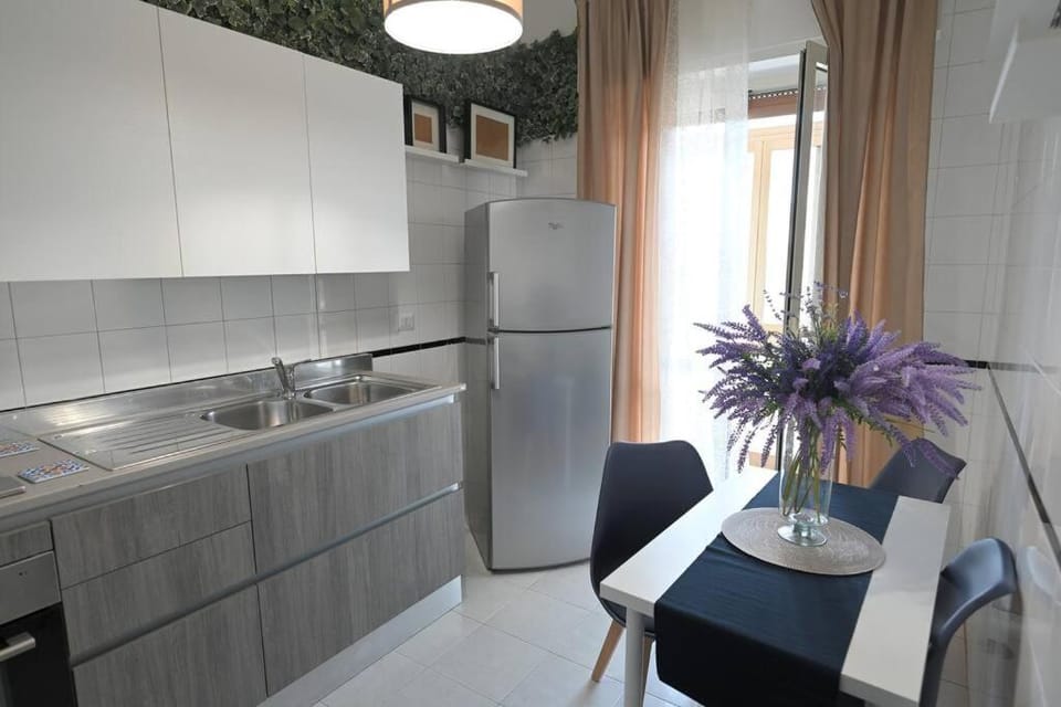 Kitchen or kitchenette, minibar, pet friendly, stove, washing machine