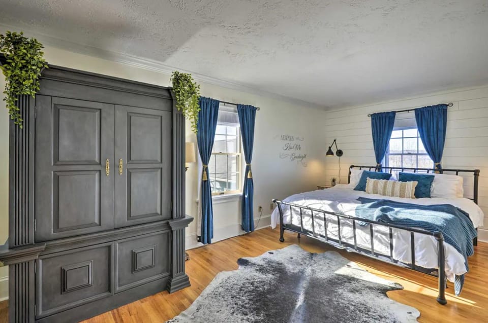Bed, Bedroom