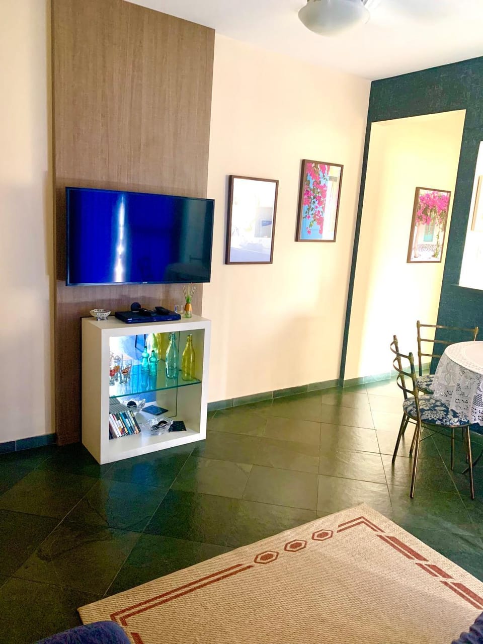Apartamento na Praia da Enseada Apartment in State of São Paulo