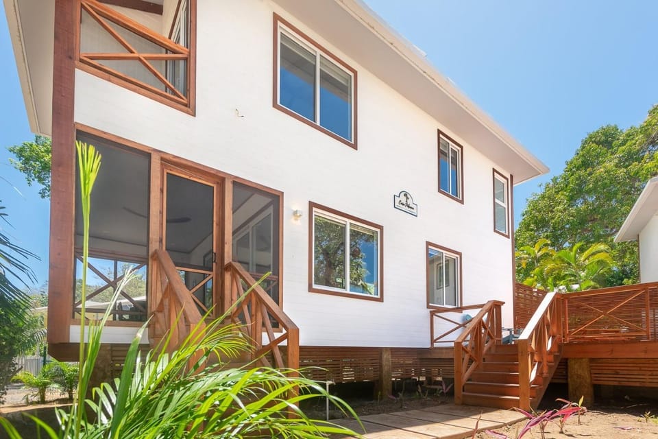 Casa Coral and Casa Palmera home House in Bay Islands Department