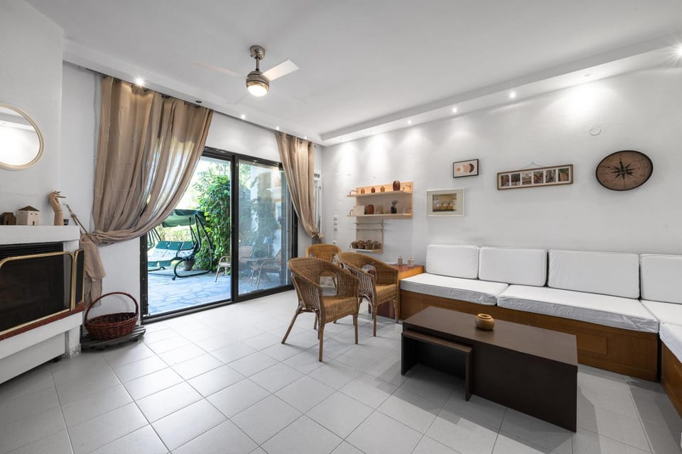 Hanioti Margi Summer House by Luxlikehome Villa in Halkidiki