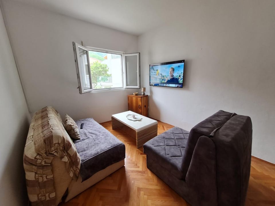 Riva Del Mare Apartment in Kotor Municipality