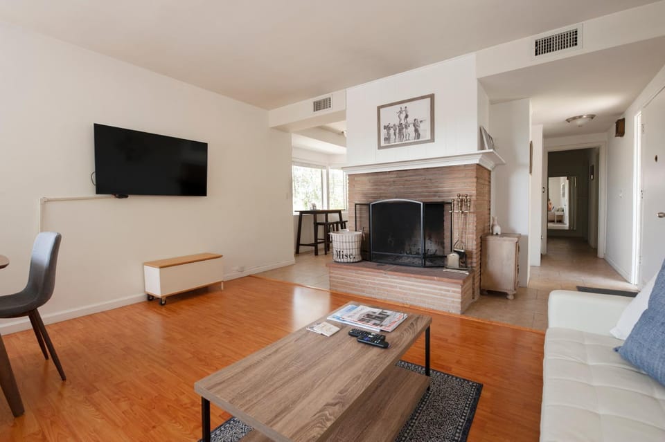 30 PCT OFF! Malibu Peaceful Getaway, Beach, Ocean House in Malibu
