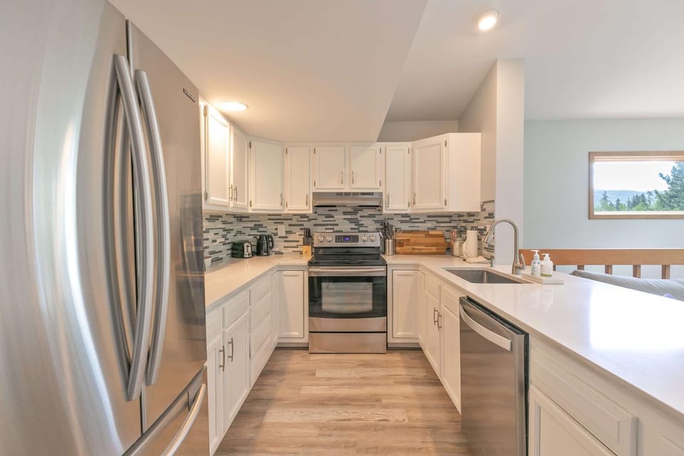 Windwood Alpine Townhome: Downtown Frisco Apartment in Frisco