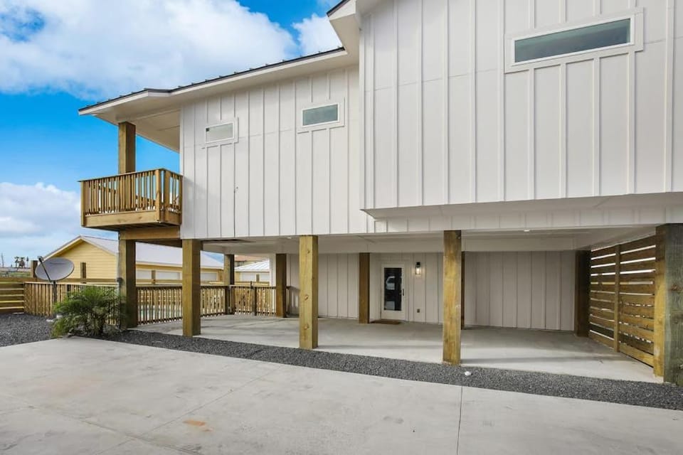 Martinis & Marlin House in Port Aransas