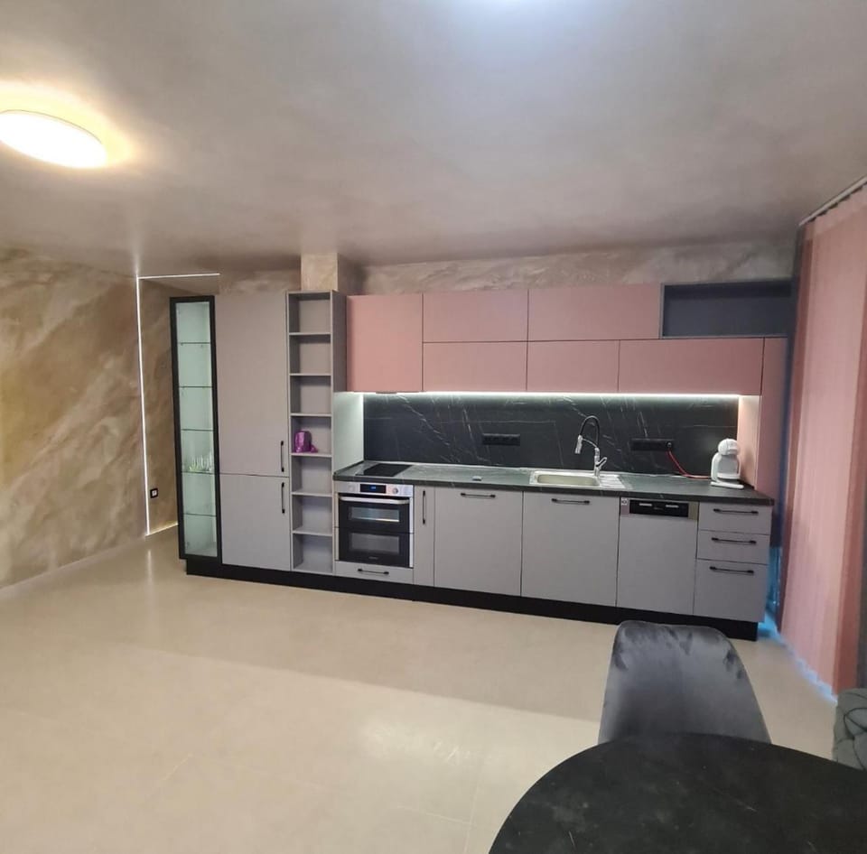 Fully Furnished Apartment- B8 Apartment in Varna