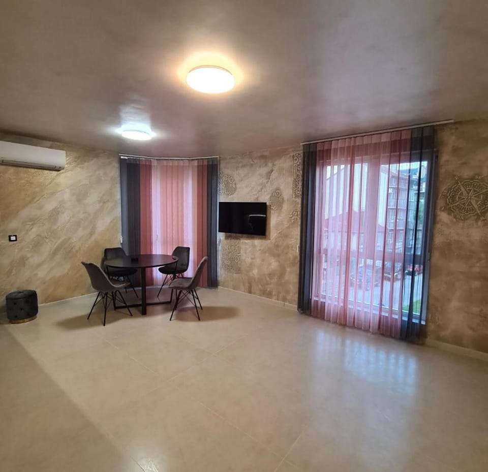 Fully Furnished Apartment- B8 Apartment in Varna