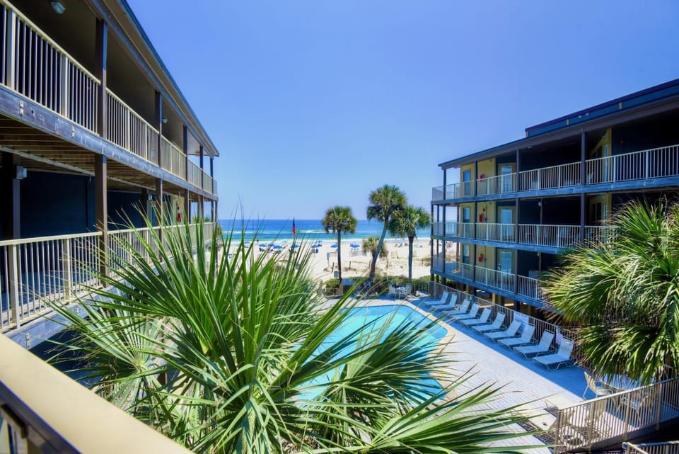Sandpiper 11B House in West Beach