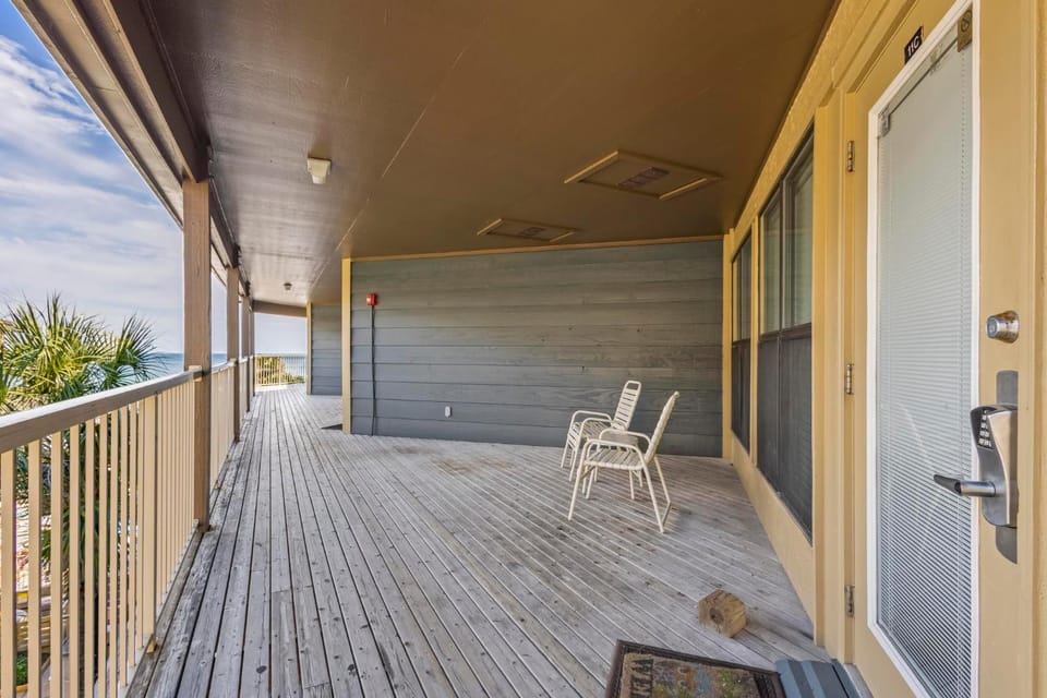 Sandpiper 11C House in West Beach