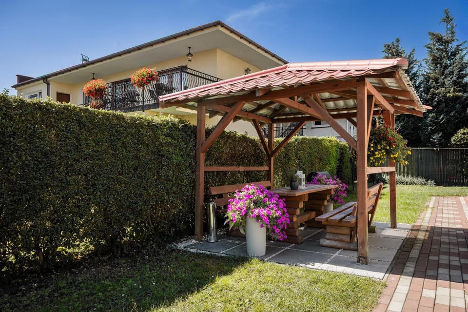 Garden, Balcony/Terrace