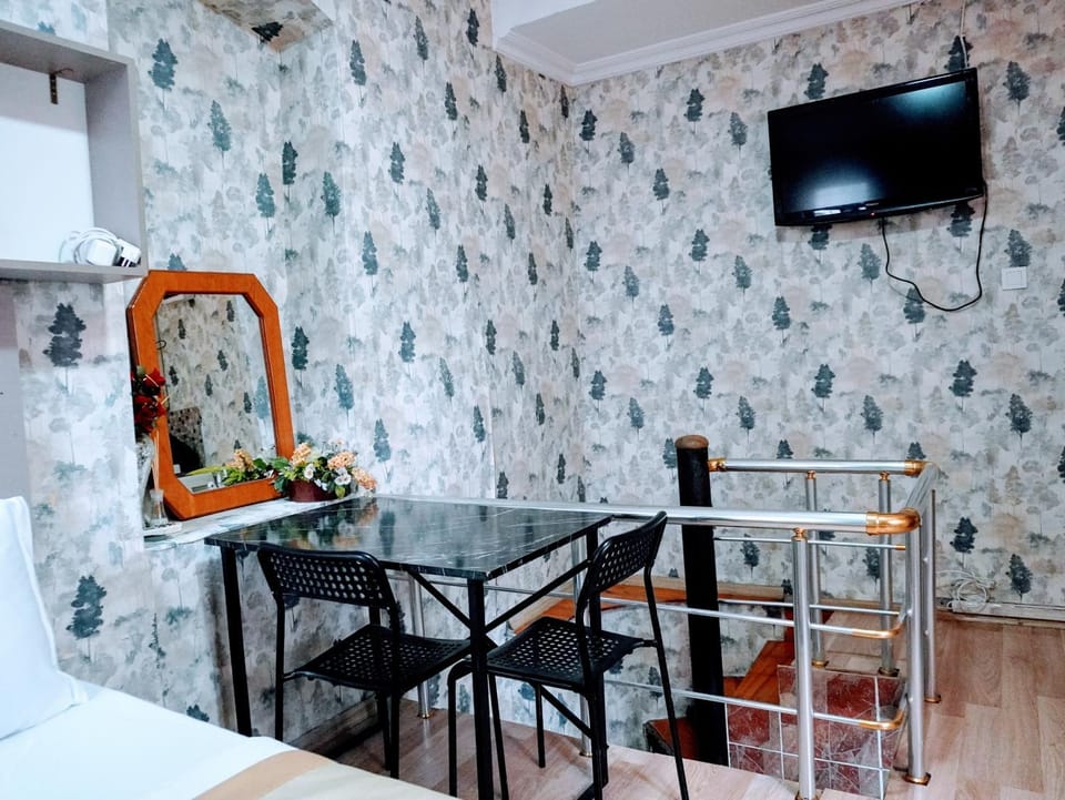 TV and multimedia, Kitchen or kitchenette, Dining area