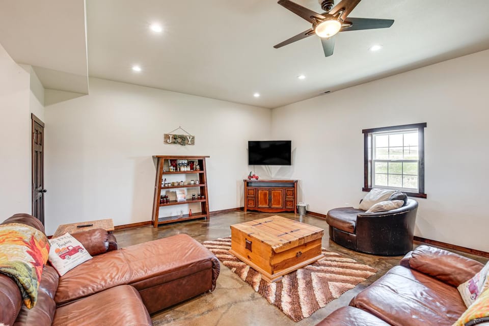 Pet Friendly 'Daydreamers Guest Ranch' on 60 Acres House in Wyoming
