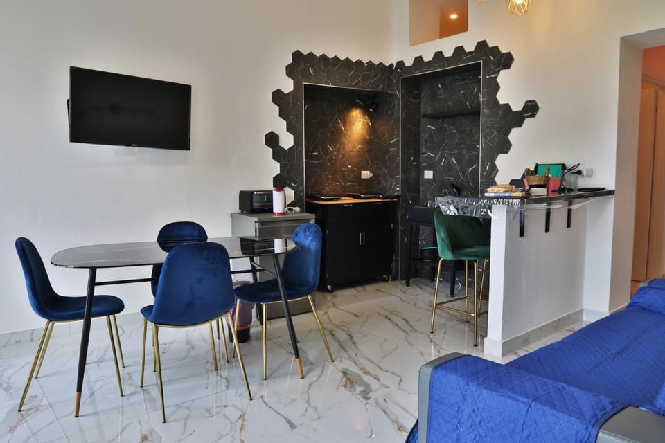TV and multimedia, Living room, kitchen