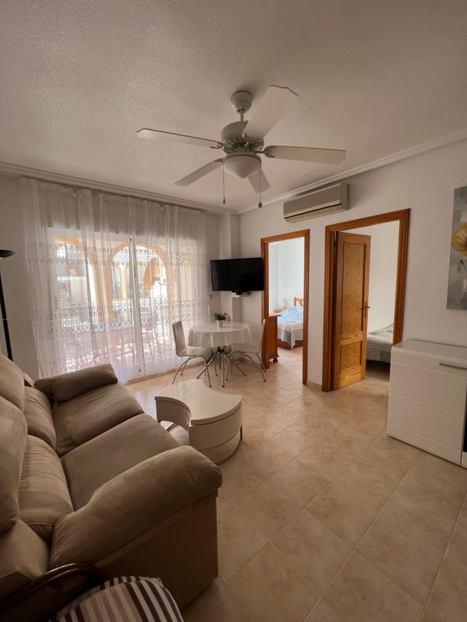 TV and multimedia, Living room, fireplace