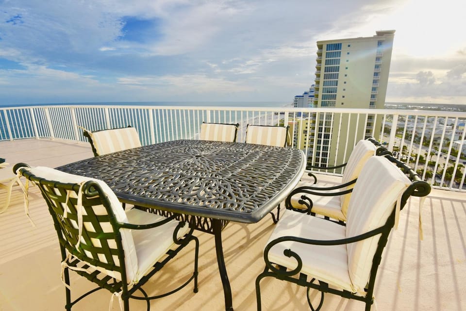 Royal Palms Penthouse 1407 House in Gulf Shores