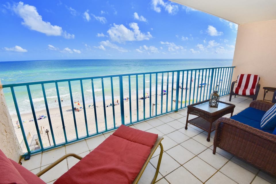 Surf Side Shores 2504 House in West Beach