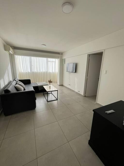 TV and multimedia, Living room, Photo of the whole room, Seating area