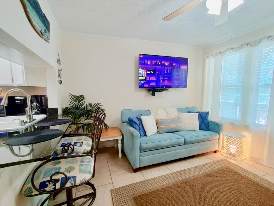 Sea Breeze 105 House in West Beach