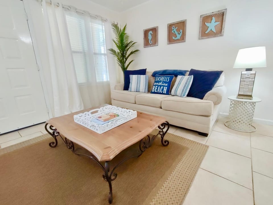 Sea Breeze 105 House in West Beach