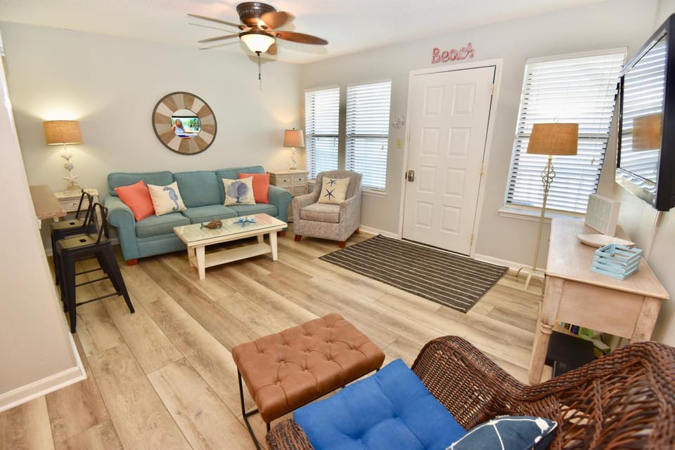 Sea Breeze 307 House in West Beach