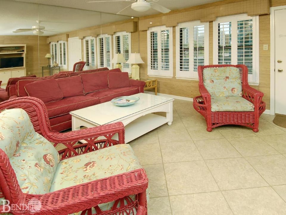 Sea Breeze 119 House in West Beach