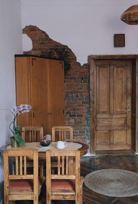 Dining area, wardrobe