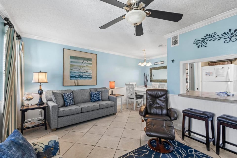 Sea Breeze 311 House in West Beach