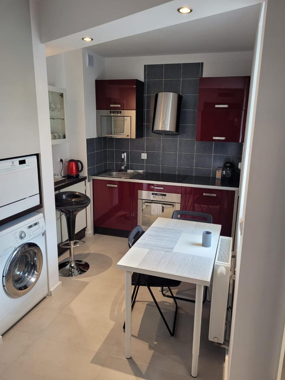 Kitchen or kitchenette, Dining area, dishwasher, minibar, pet friendly, stove, washing machine, dryer
